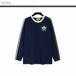 Picture of Versace Sweatshirts _SKUGucciS-XLs303026759
